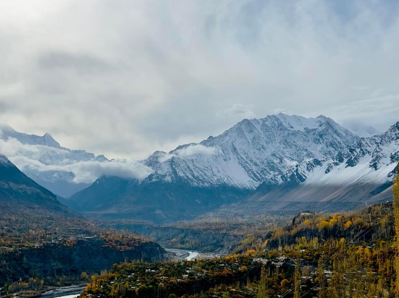 Backpackers Stories By Old Hunza Inn Karimabad  Ngoại thất bức ảnh