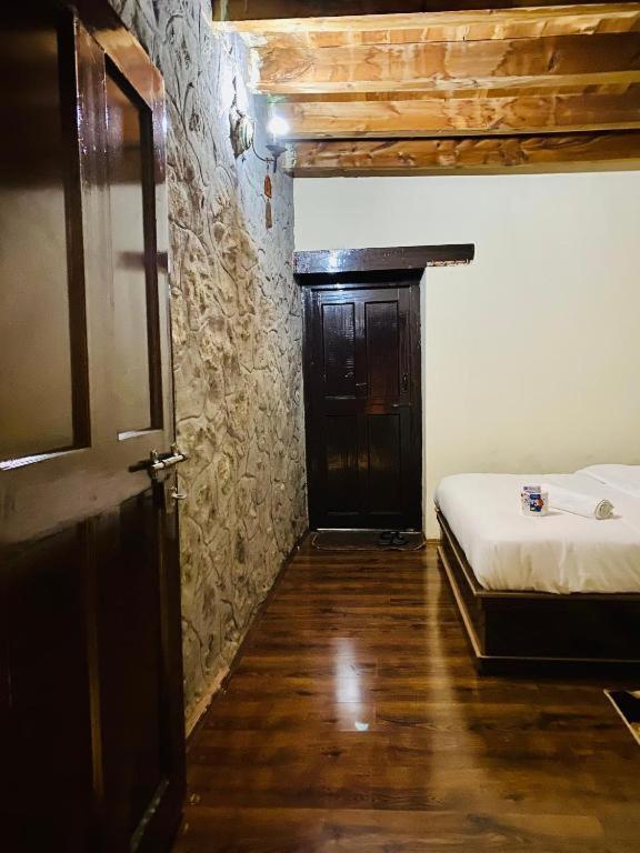 Backpackers Stories By Old Hunza Inn Karimabad  Ngoại thất bức ảnh